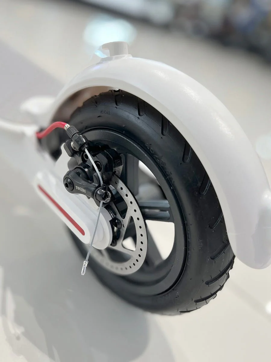CRONY M365 Electric Scooter with 250W Motor 36V Battery App Connectivity 25-45 KM/H Speed Quick Easy Folding Rear Disc Brake | White - Image 5