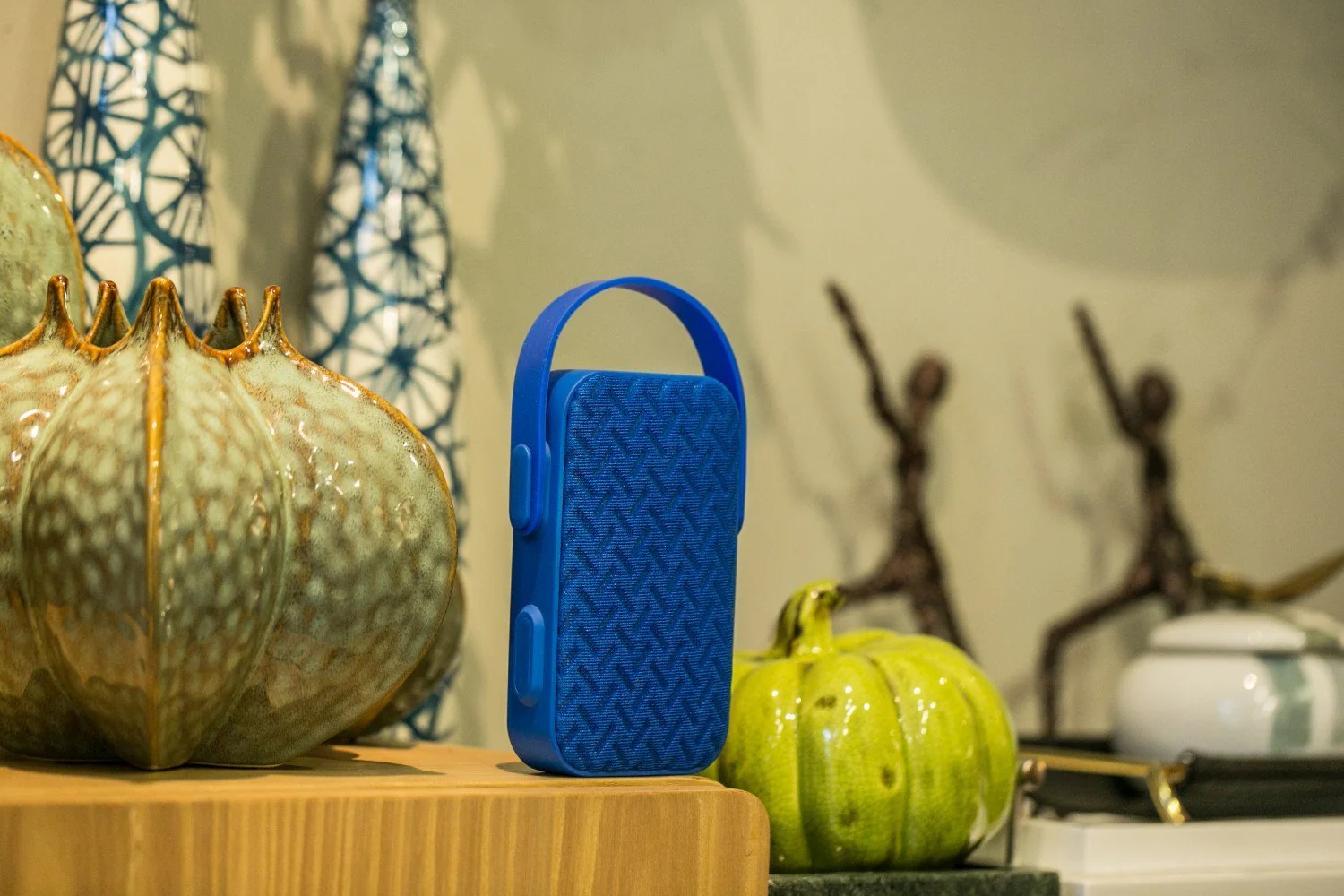 MY220BT Handheld Bluetooth Speaker Wireless Portable Subwoofers 3D Surround With Mini KTV Singing Bar-BLUE - Image 5