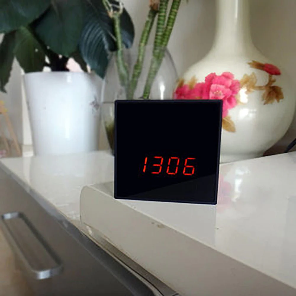 Crony Wireless Smart camera with Wireless charger clock Phone Charger WIFI Hidden CCTV - Image 6